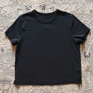 Lululemon | Classic Fit Cotton Blend Short Sleeve Tee | Size 2